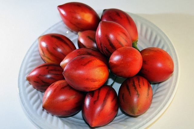 tamarillo tomate de árbol